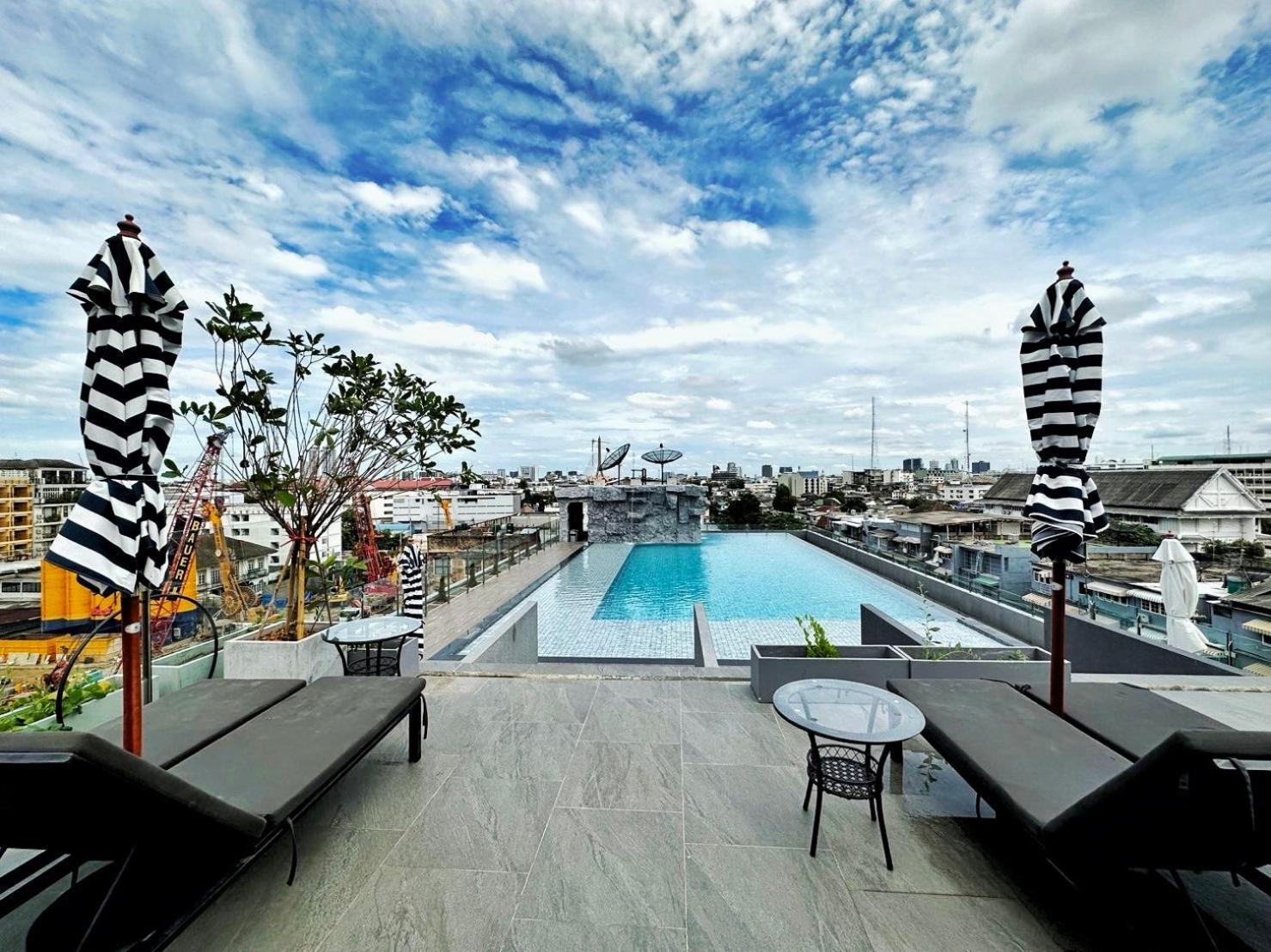 Hotel Ayathorn Bangkok Exterior foto
