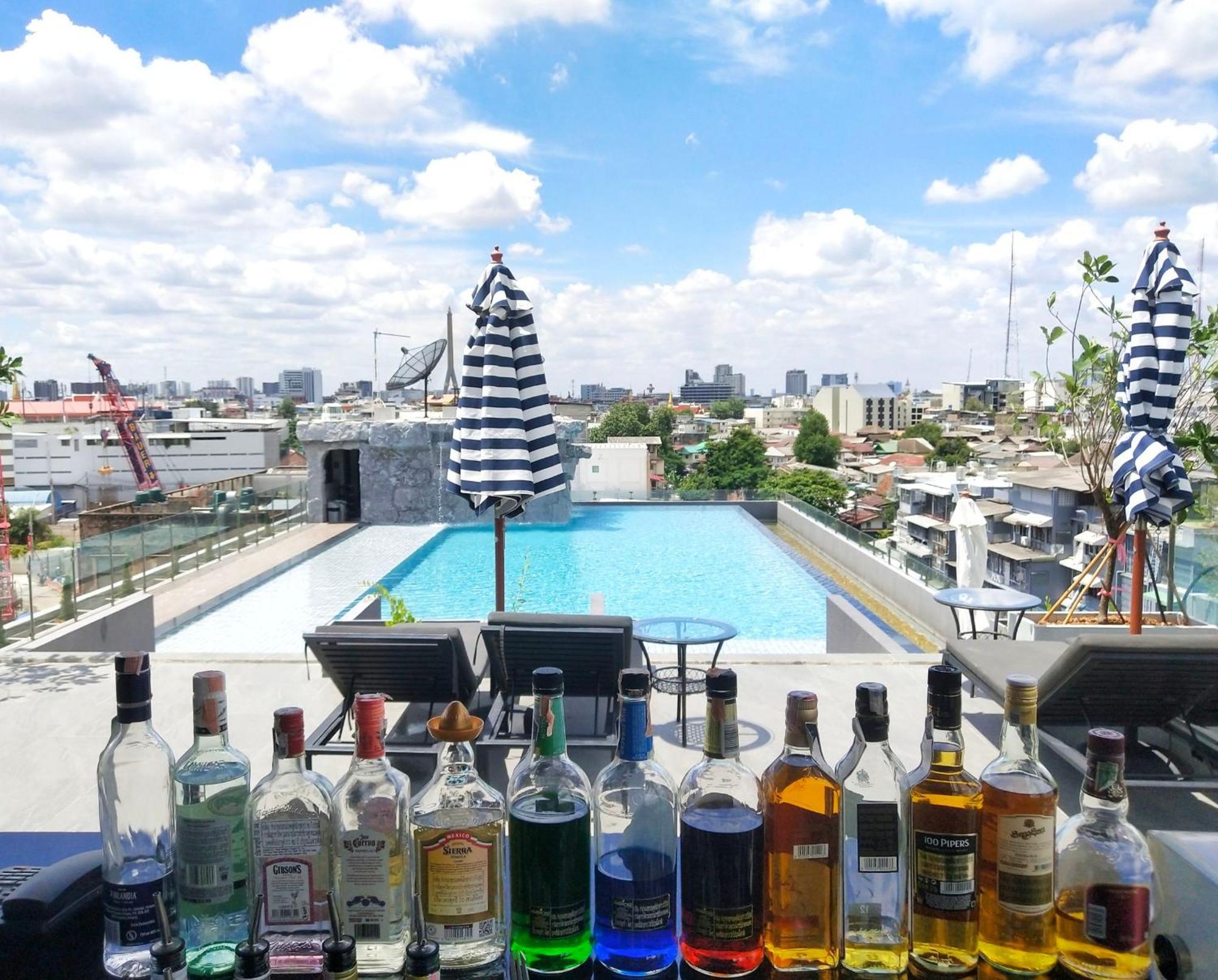 Hotel Ayathorn Bangkok Exterior foto